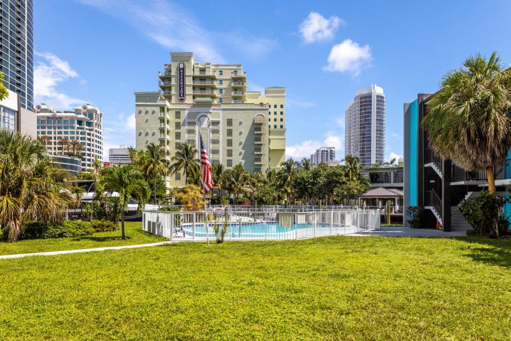 Designer River View Apartments Форт Лодърдейл Екстериор снимка