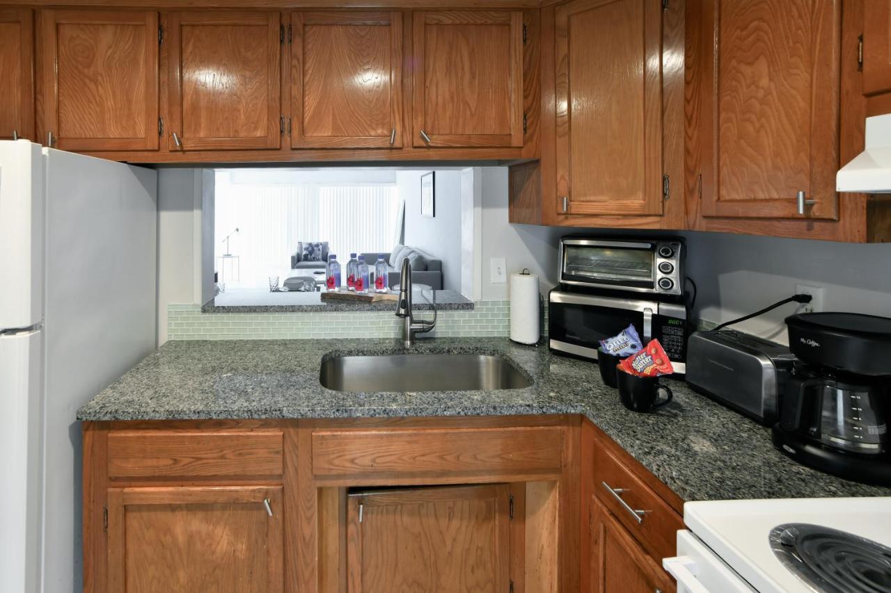 Designer River View Apartments Форт Лодърдейл Екстериор снимка