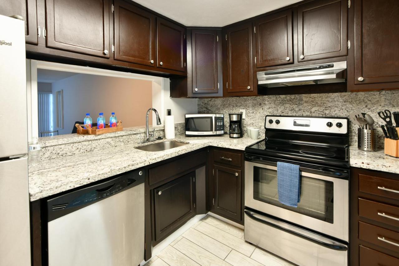 Designer River View Apartments Форт Лодърдейл Екстериор снимка