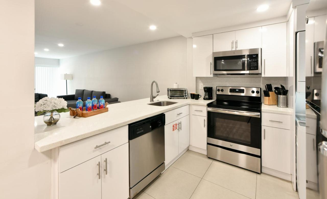 Designer River View Apartments Форт Лодърдейл Екстериор снимка