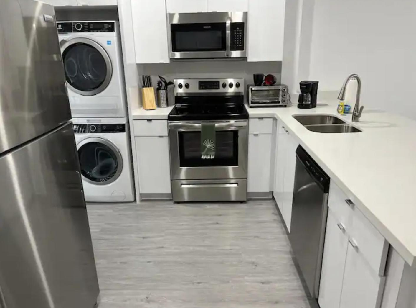 Designer River View Apartments Форт Лодърдейл Екстериор снимка